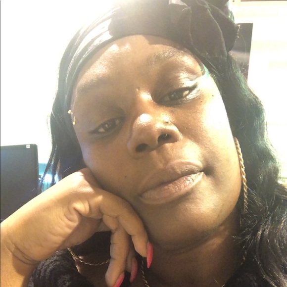 Meet your Posher, Peachy - Picture 2 of 3